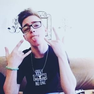 Meet your Posher, Gage